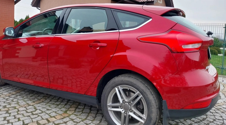 Ford Focus cena 55000 przebieg: 142819, rok produkcji 2018 z Ostrołęka małe 379